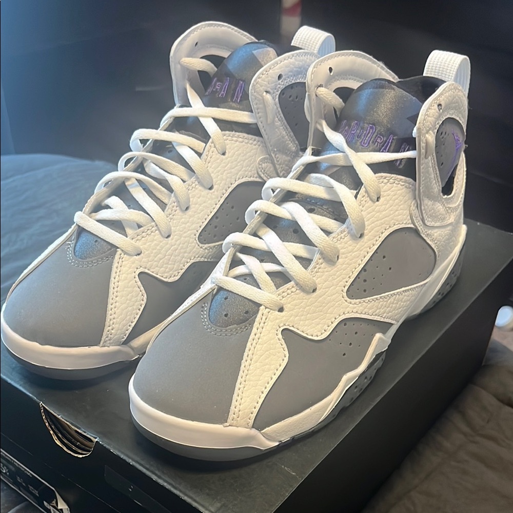 Jordan Retro Flint 7s